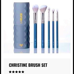 NWT…LARUCE Beauty “Christine Brush Set”